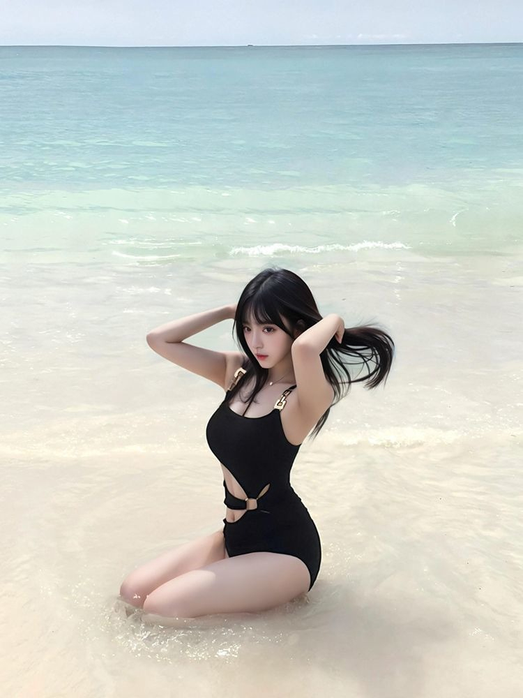 Sexy Cutout Monokini Women 202 - огляд і ціна Spa & Wellness Jura Resort Centre De Loisirs Des Franches Montagnes